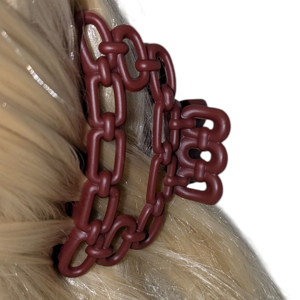 🍁 3/ $15 Boutique Claw Clip